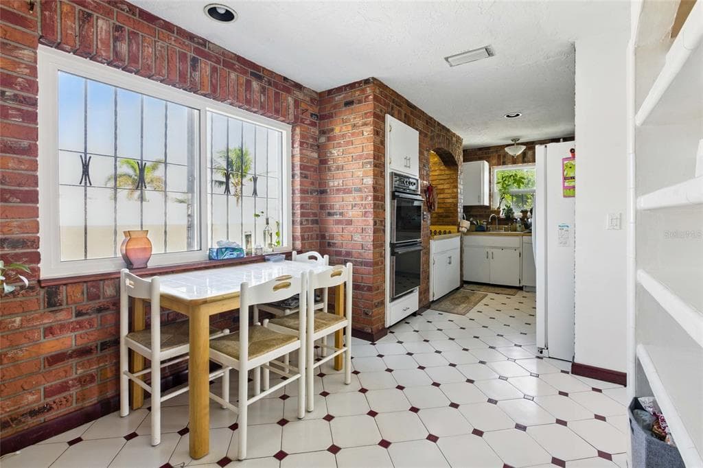 11285 8TH STREET E photo 8