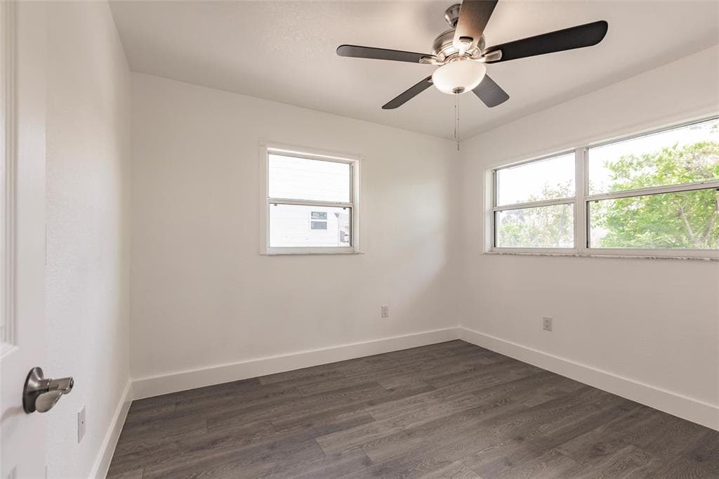 3129 BUTTONWOOD PLACE photo 21