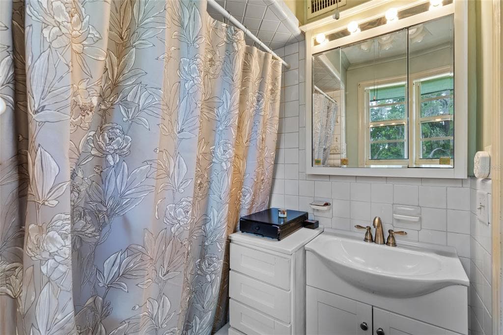 449 SW MONTGOMERY DRIVE photo 20