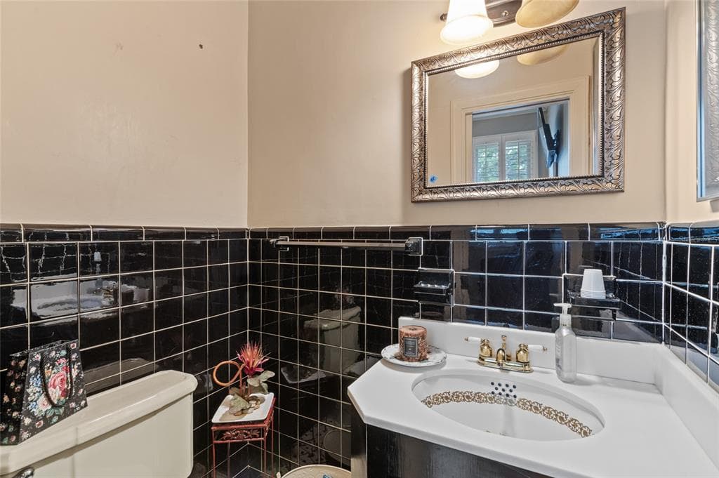 449 SW MONTGOMERY DRIVE photo 25