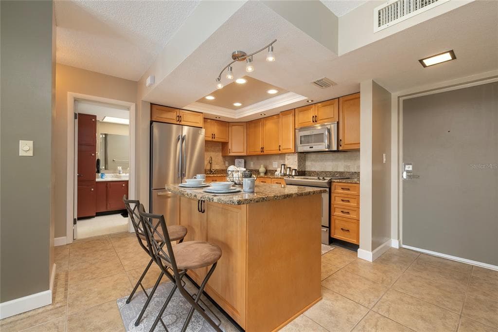 4900 BRITTANY DRIVE S 613 photo 5