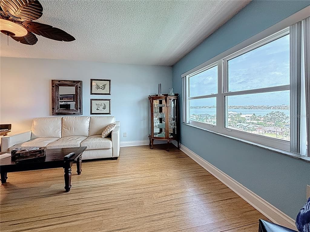 4725 COVE CIRCLE 908 photo 23
