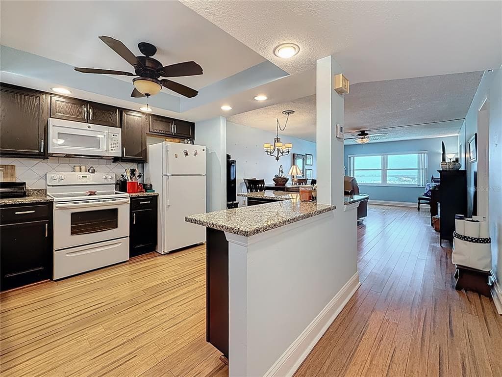 4725 COVE CIRCLE 908 photo 13