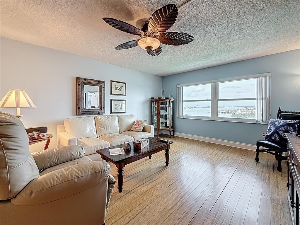 4725 COVE CIRCLE 908 photo 20