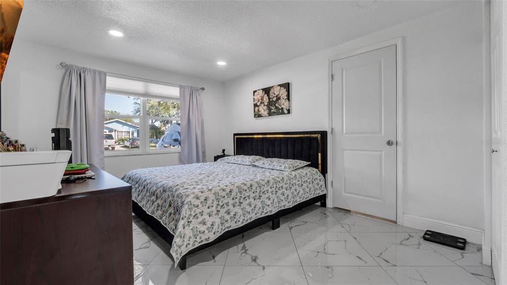 12416 QUEENSLAND LANE photo 22