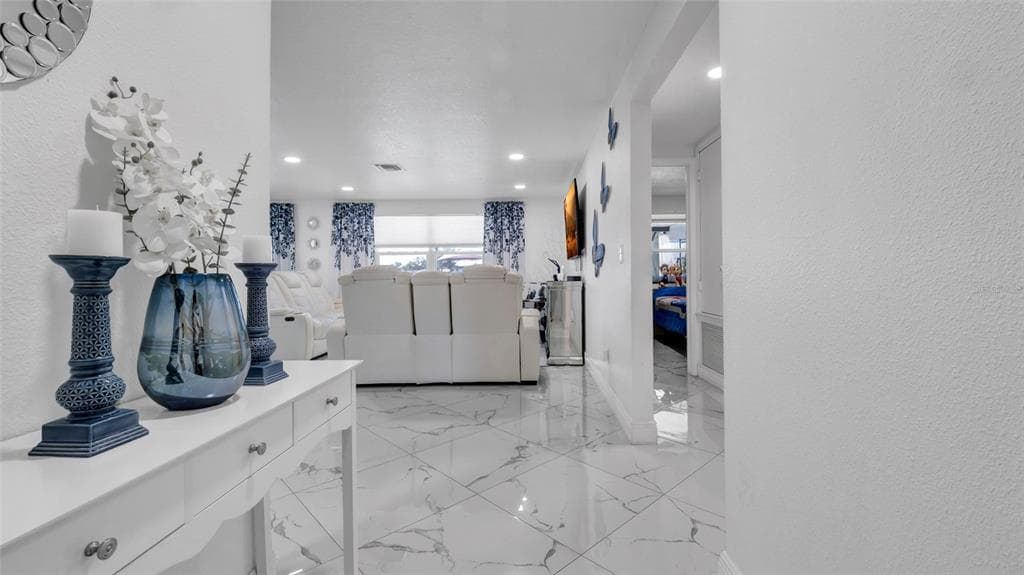 12416 QUEENSLAND LANE photo 5