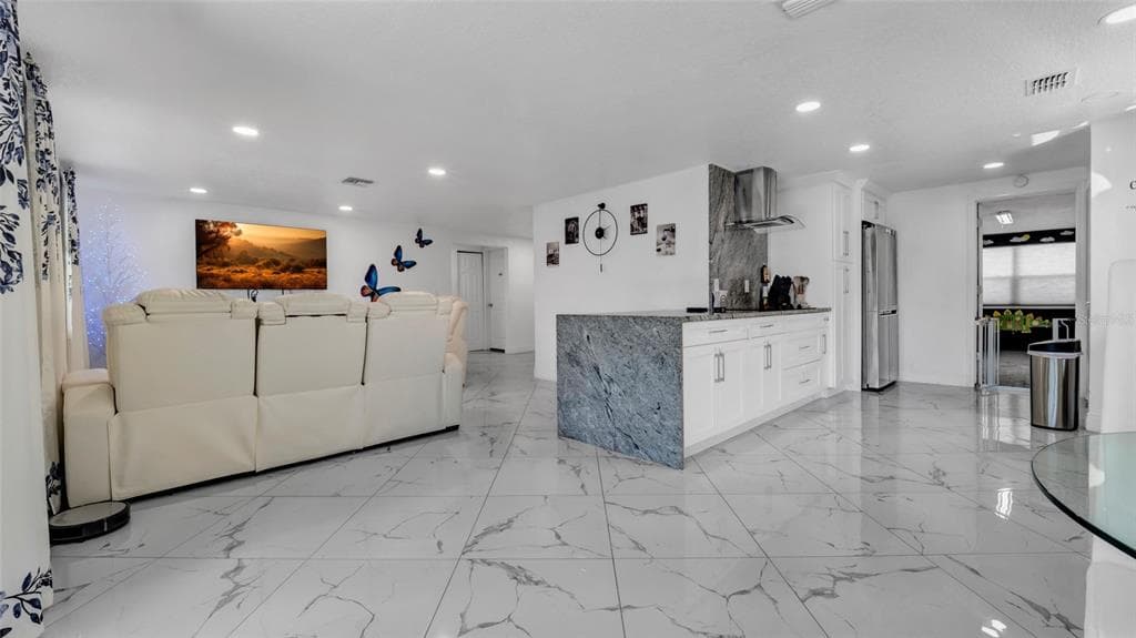 12416 QUEENSLAND LANE photo 10