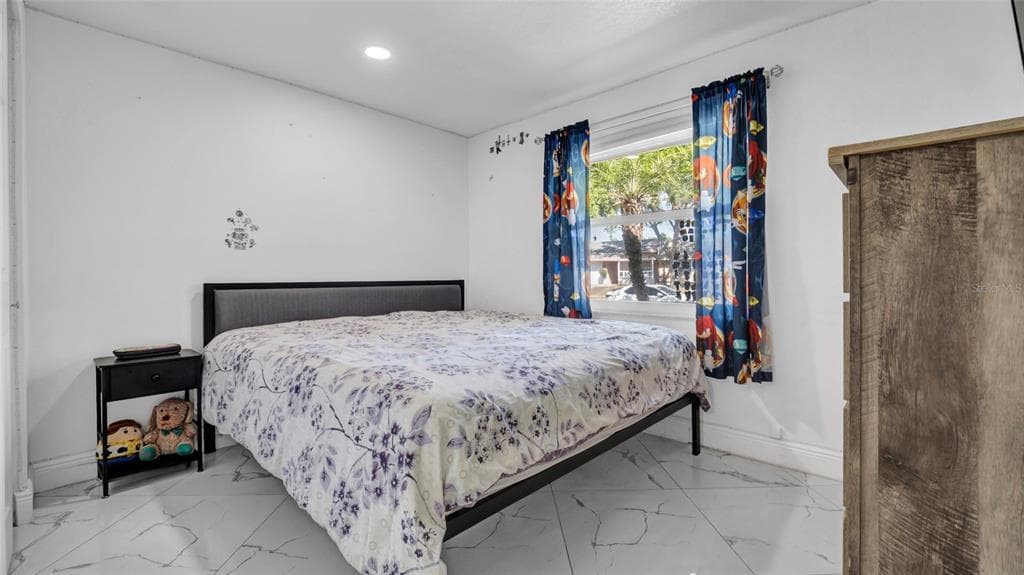 12416 QUEENSLAND LANE photo 25