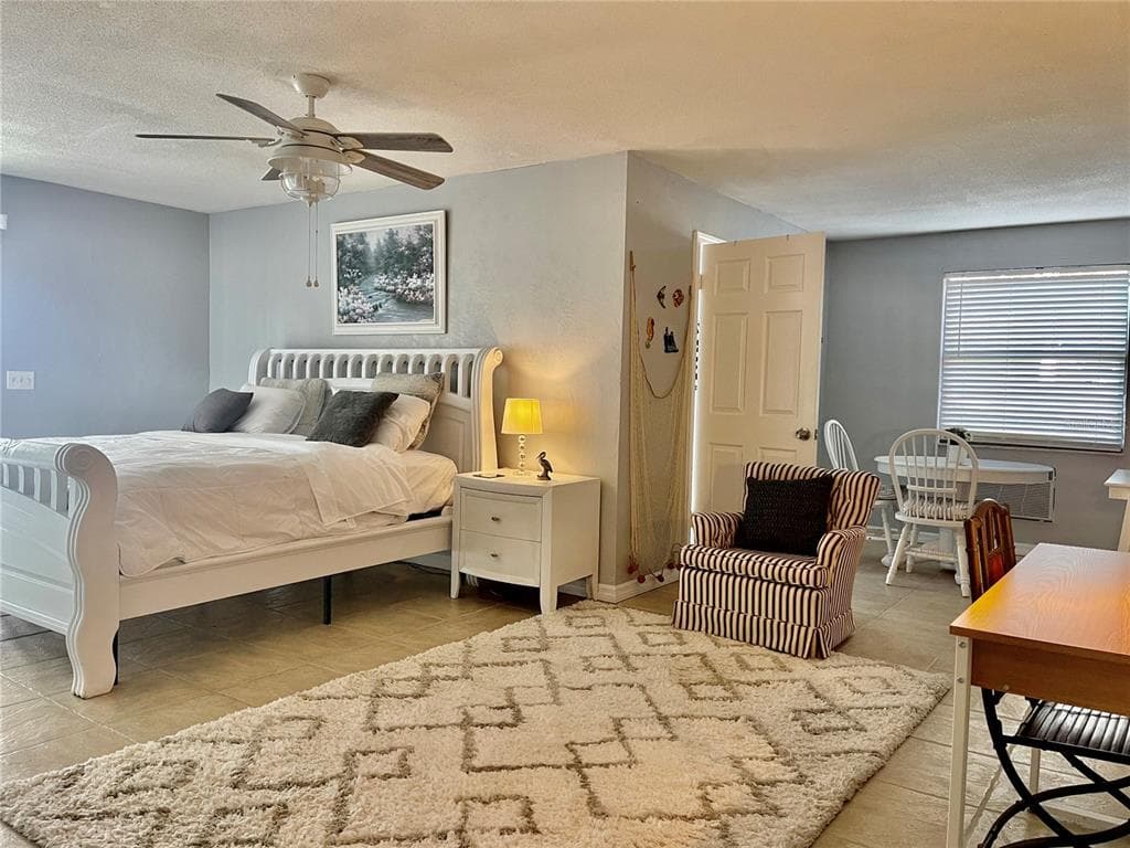 400 PALM AVENUE photo 7