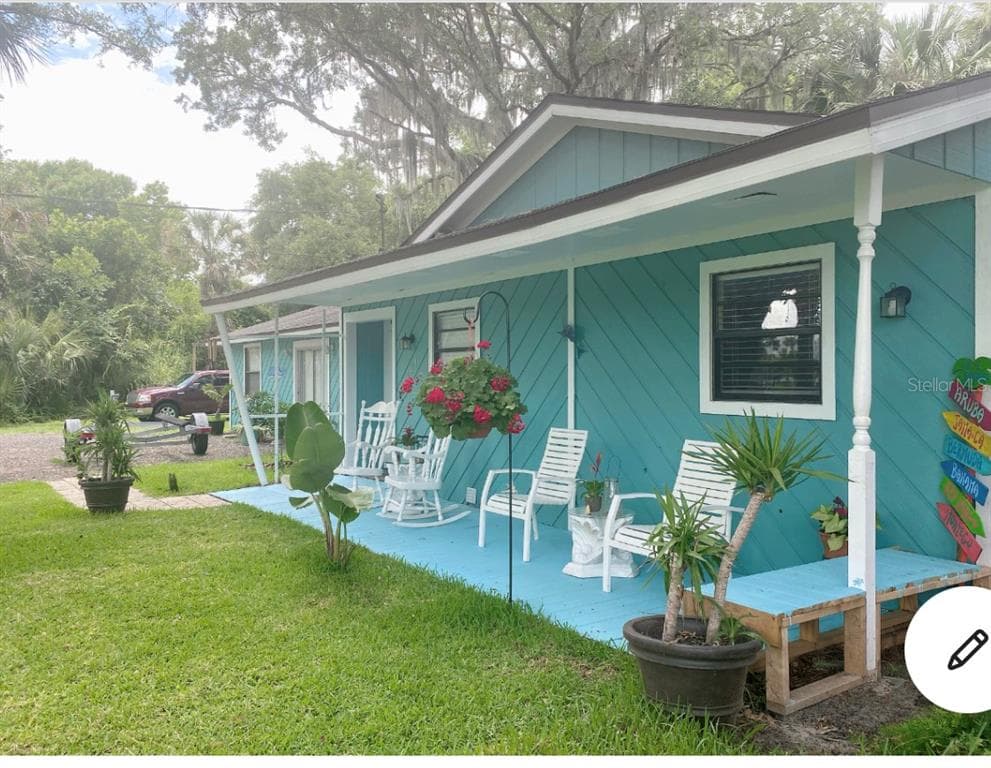 400 PALM AVENUE photo 1