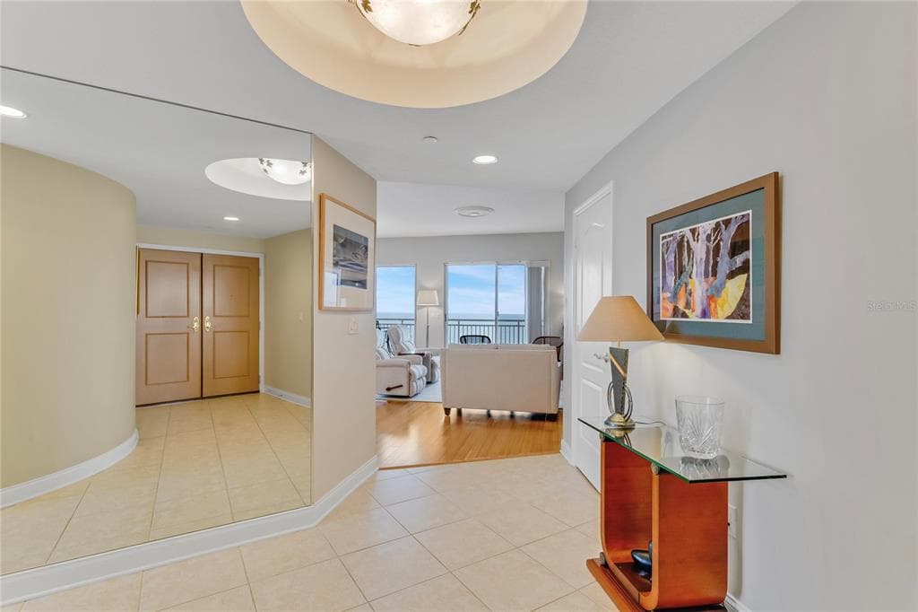 1200 GULF BOULEVARD 1704 photo 4