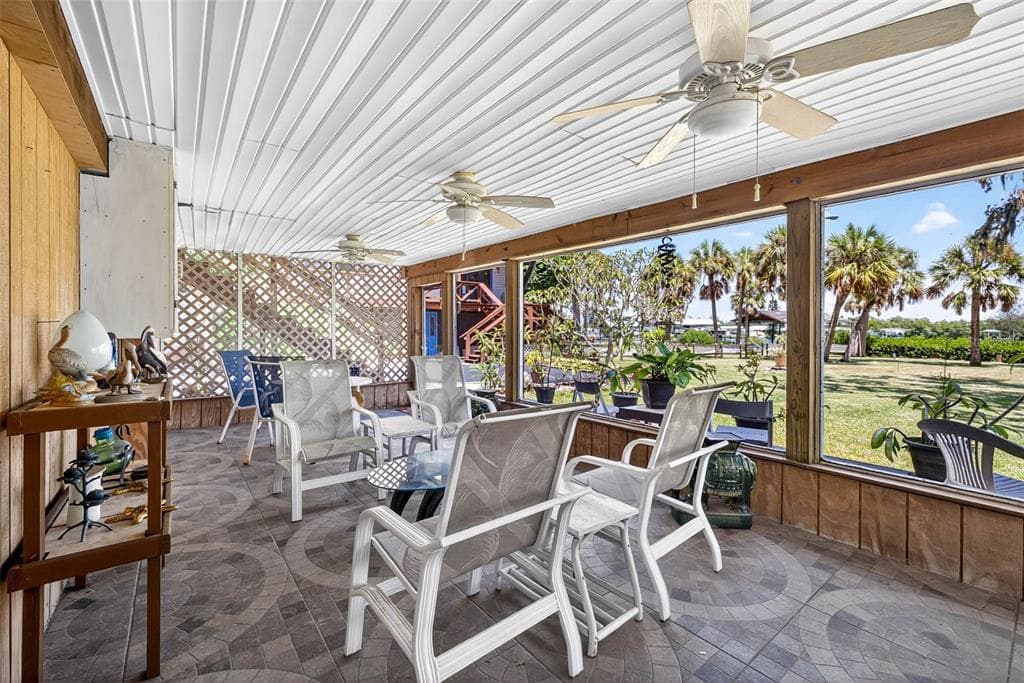 606 DICKMAN DRIVE SW photo 24