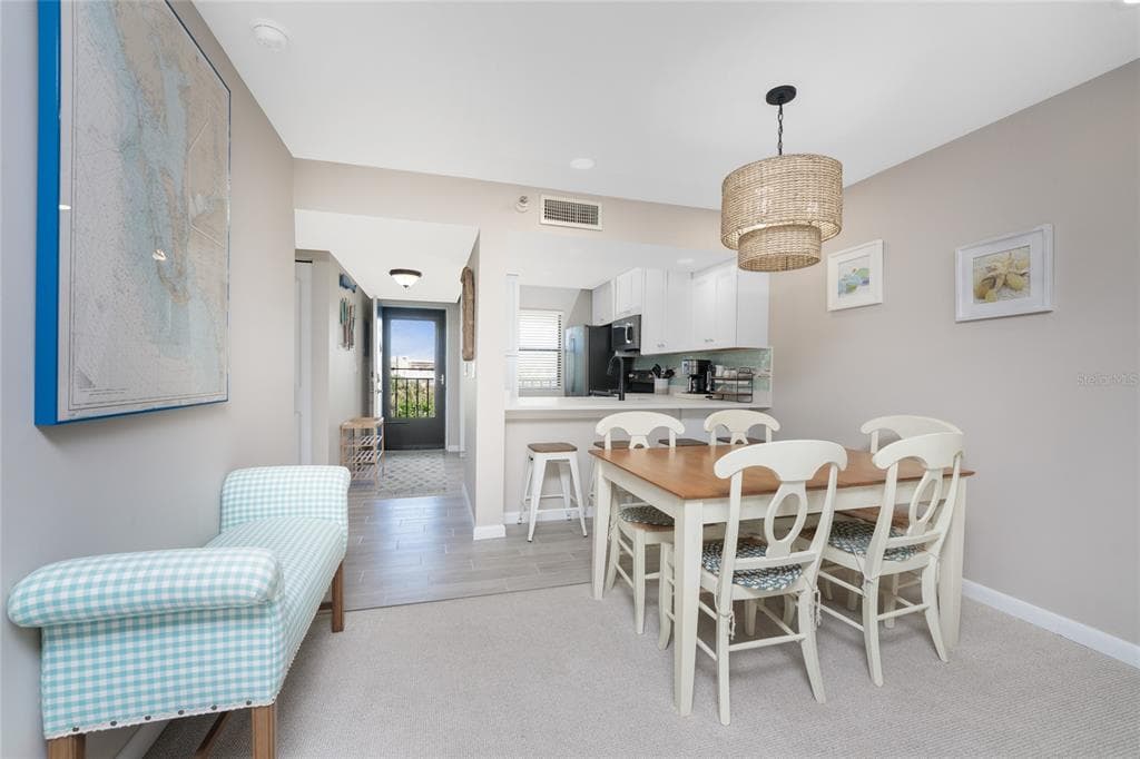 1591 BEACH ROAD 402 photo 19