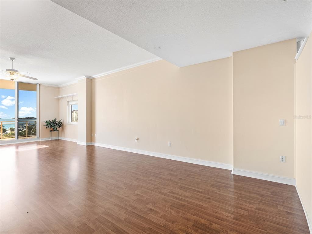 1233 N GULFSTREAM AVENUE 401 photo 6