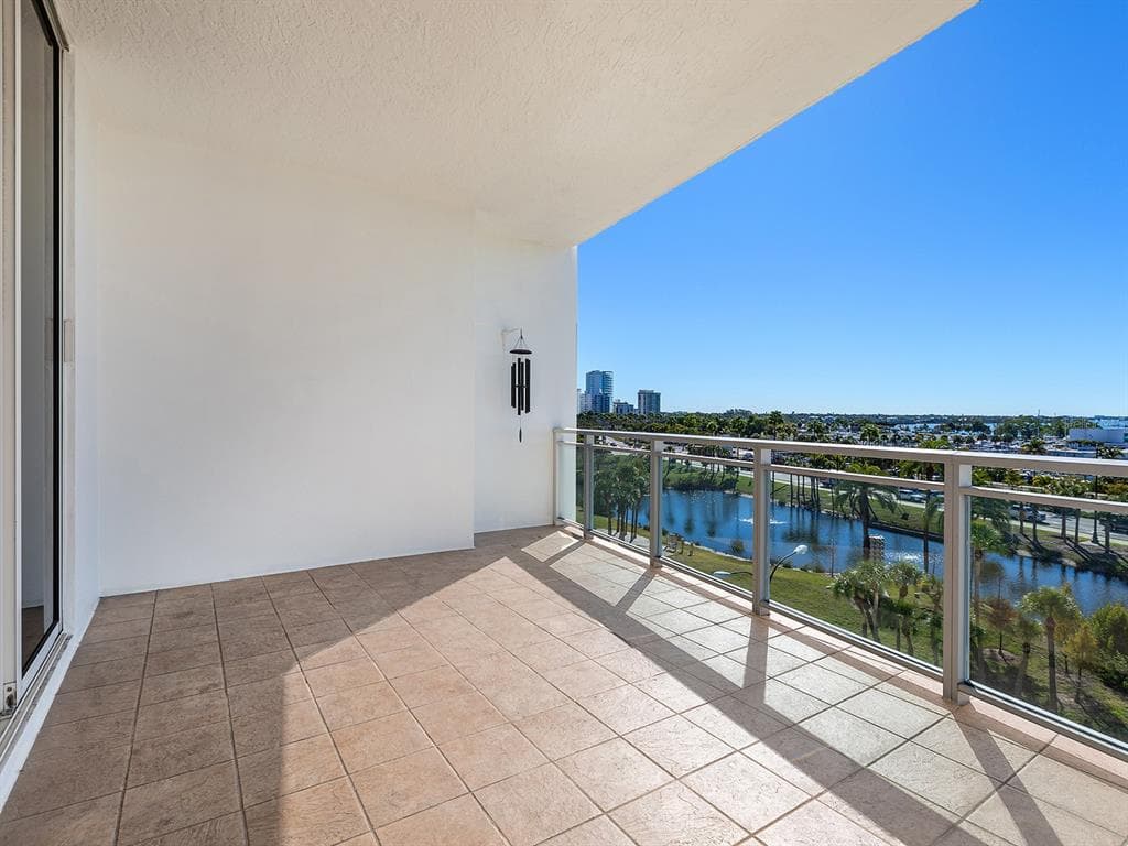 1233 N GULFSTREAM AVENUE 401 photo 13