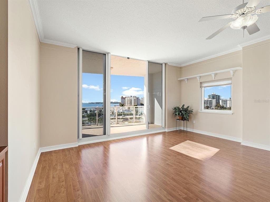 1233 N GULFSTREAM AVENUE 401 photo 7