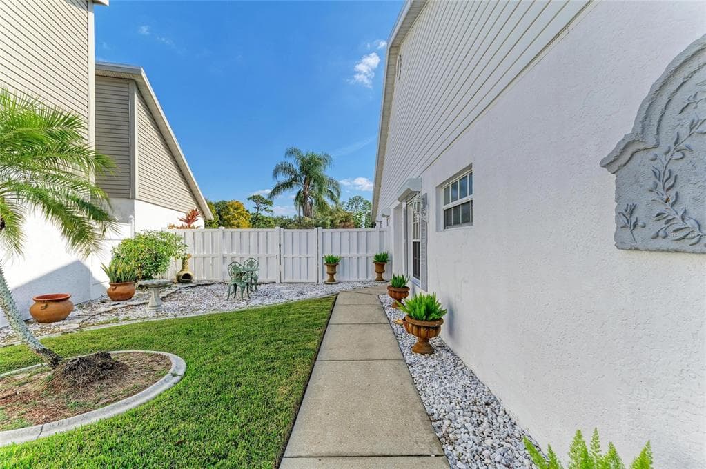 4227 PLACID DRIVE photo 5
