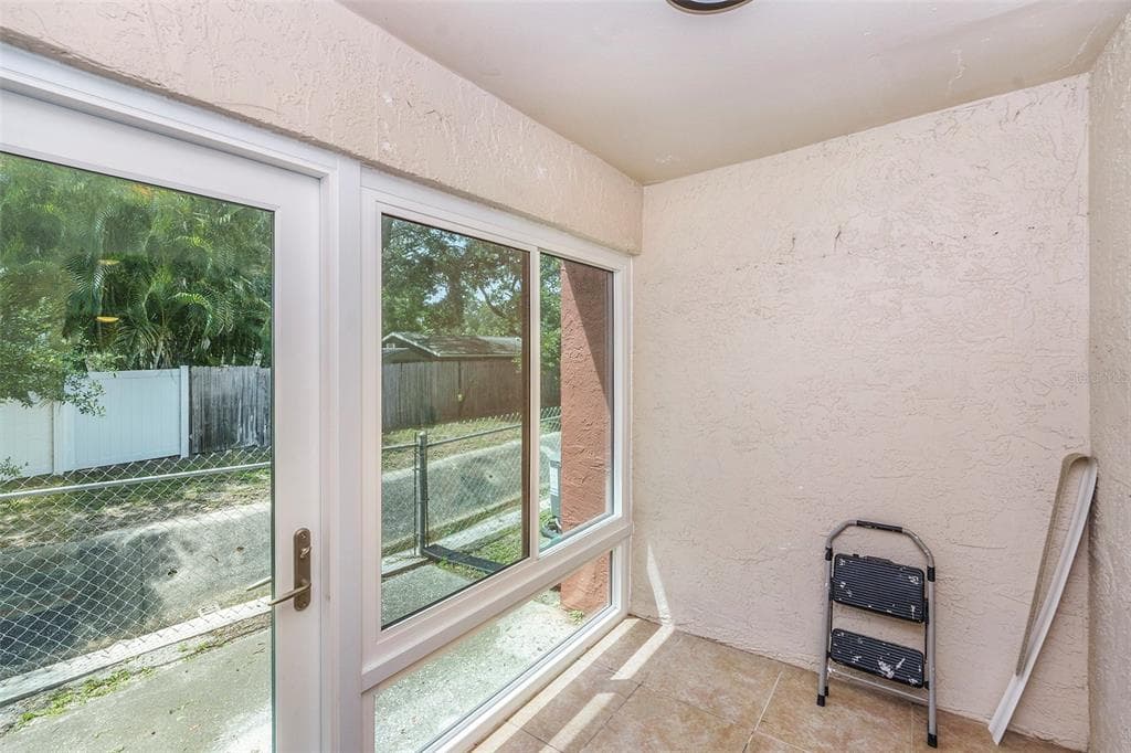 6346 BONNIE BAY CIRCLE N photo 16