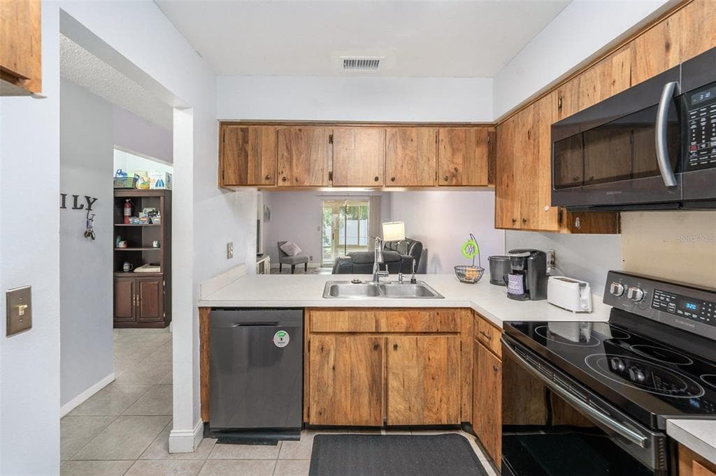 6346 BONNIE BAY CIRCLE N photo 5