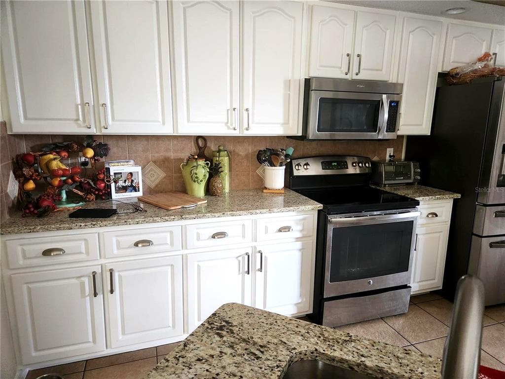 17150 SARONG LANE photo 10