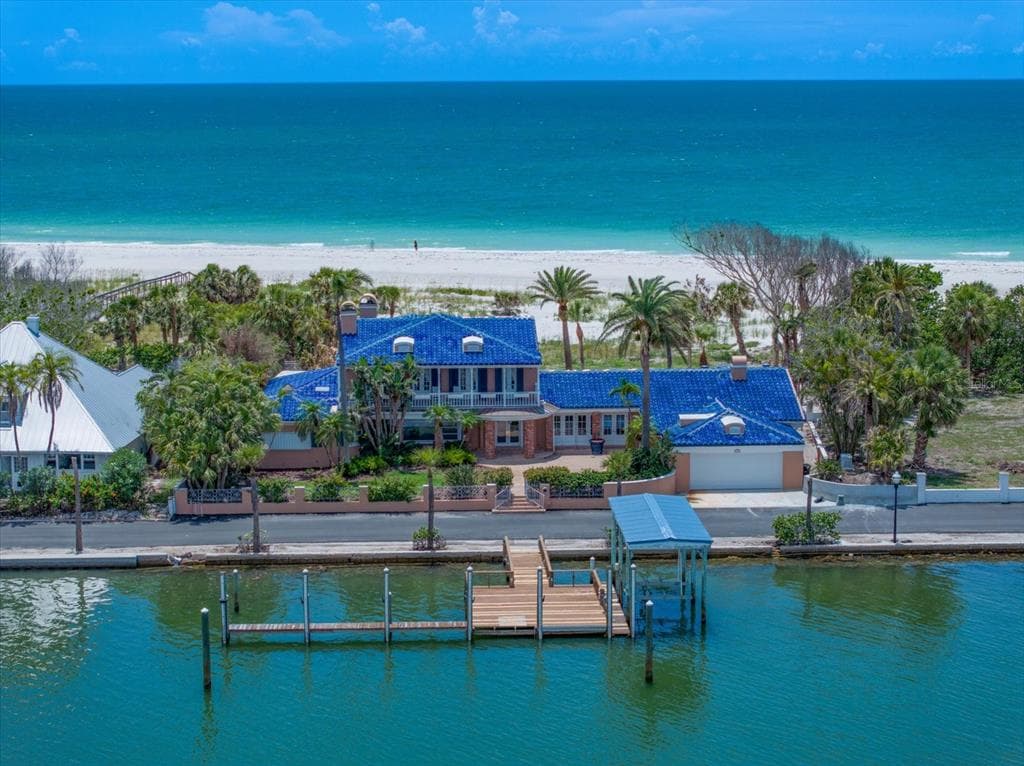 1114 MANDALAY POINT 1