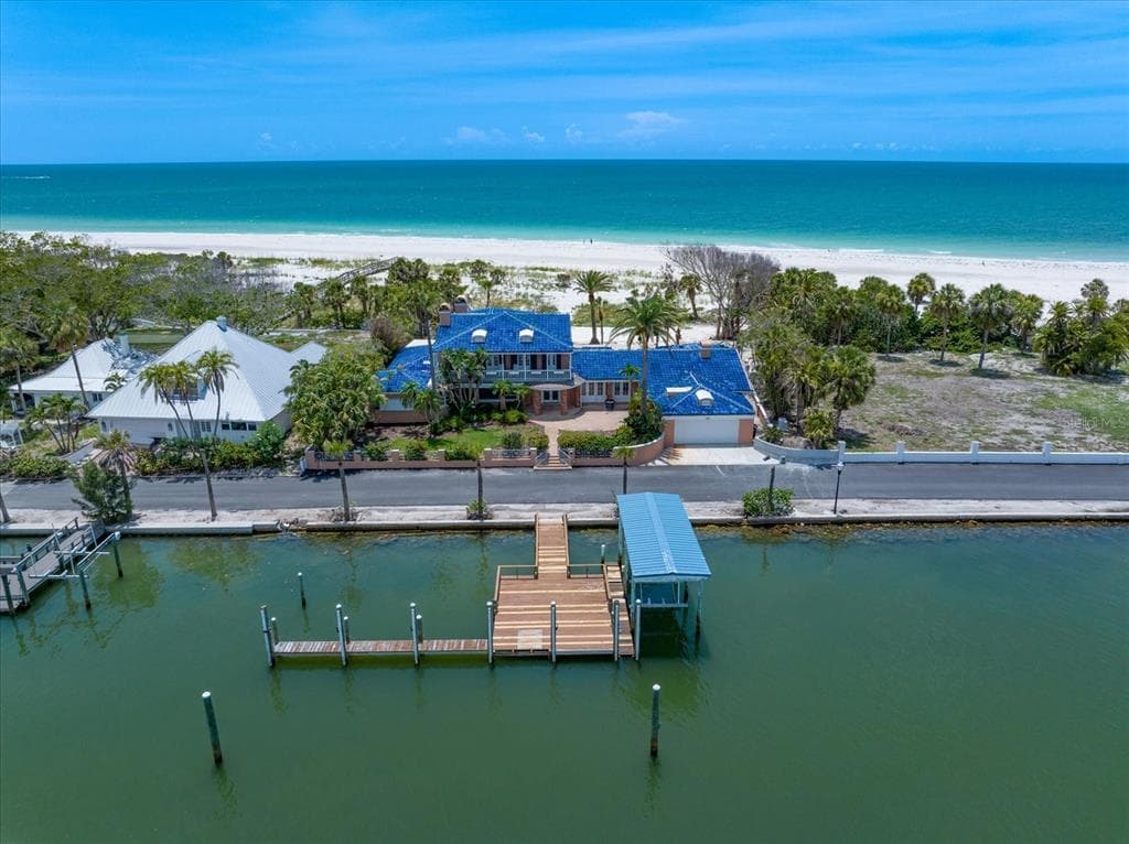 1114 MANDALAY POINT photo 8