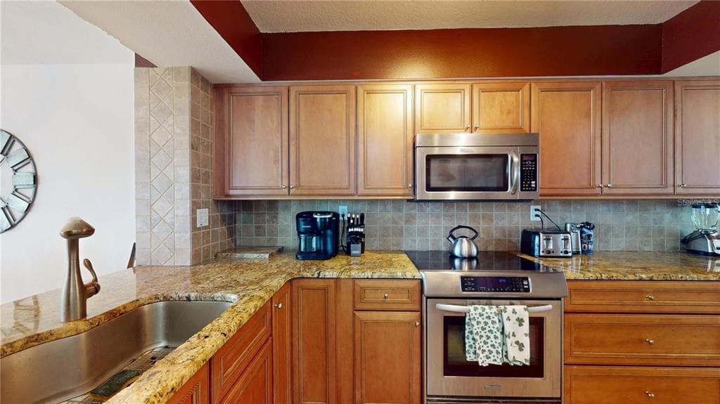 6105 BAHIA DEL MAR CIRCLE 682 photo 12