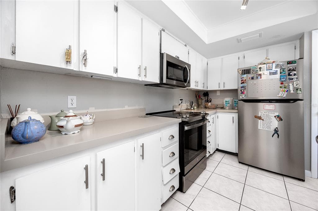 2621 COVE CAY DRIVE 309 photo 14