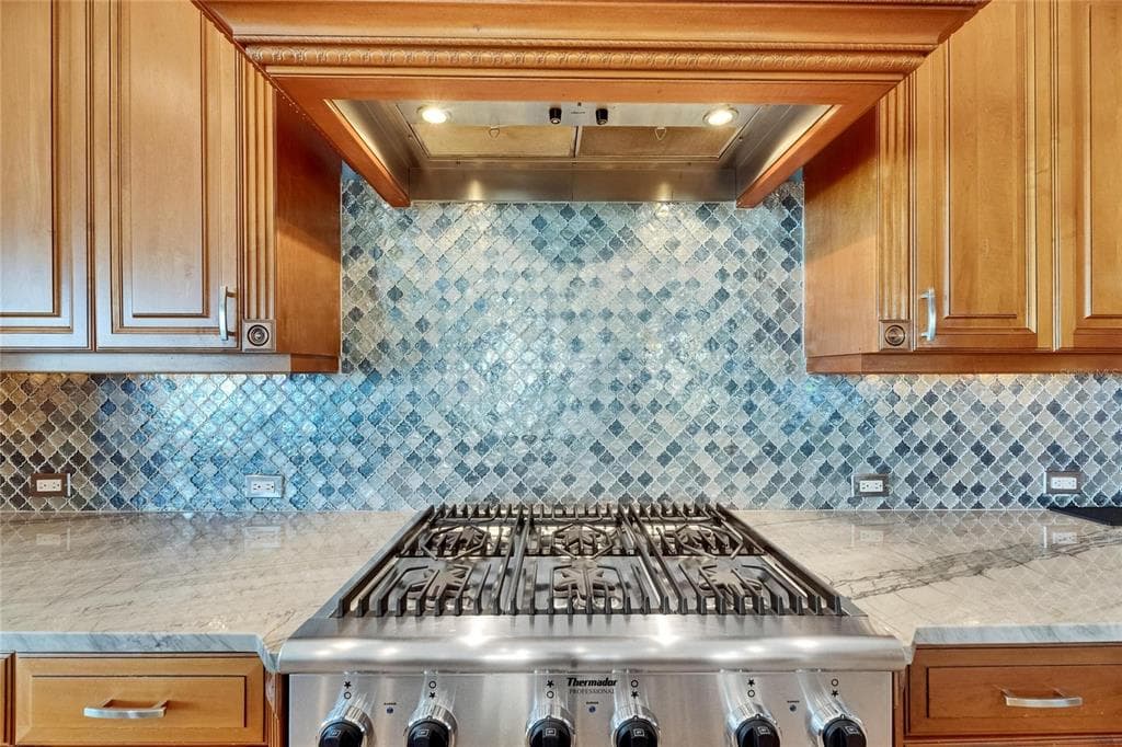6418 BRIGHT BAY COURT photo 14