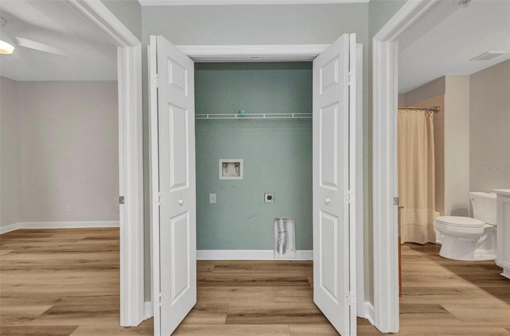 900 E MARION AVENUE 1203 photo 17