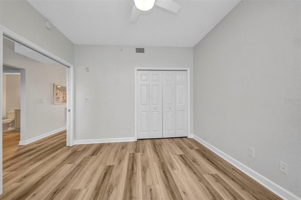 900 E MARION AVENUE 1203 photo 16