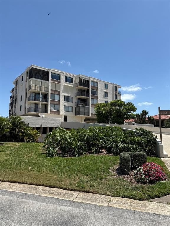 6218 PALMA DEL MAR 303 photo 1