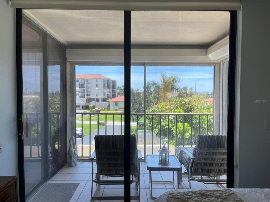 6218 PALMA DEL MAR 303 photo 25