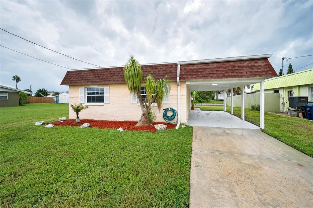 13232 CAROL DRIVE photo 6