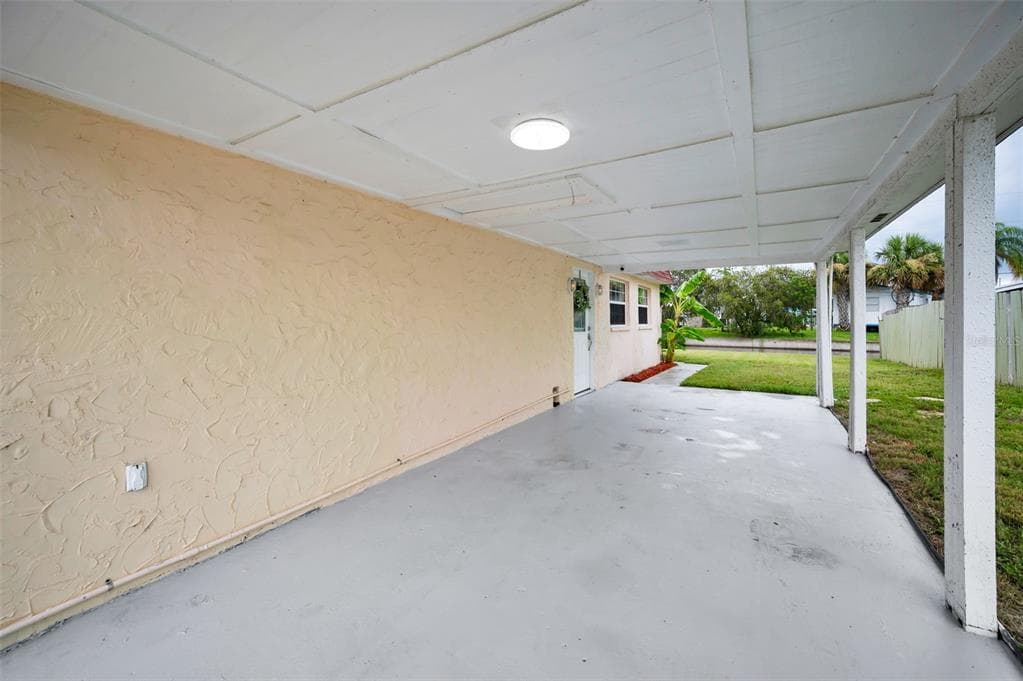 13232 CAROL DRIVE photo 7