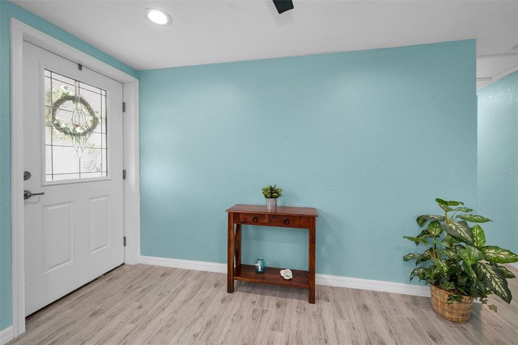 13232 CAROL DRIVE photo 10