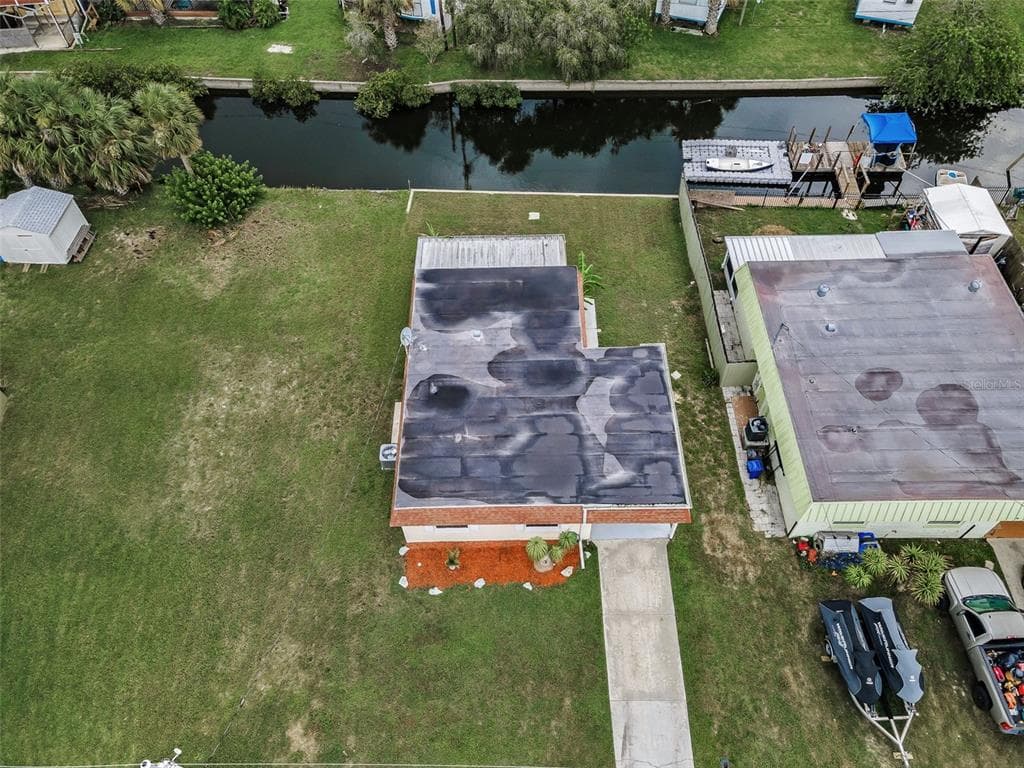 13232 CAROL DRIVE photo 4