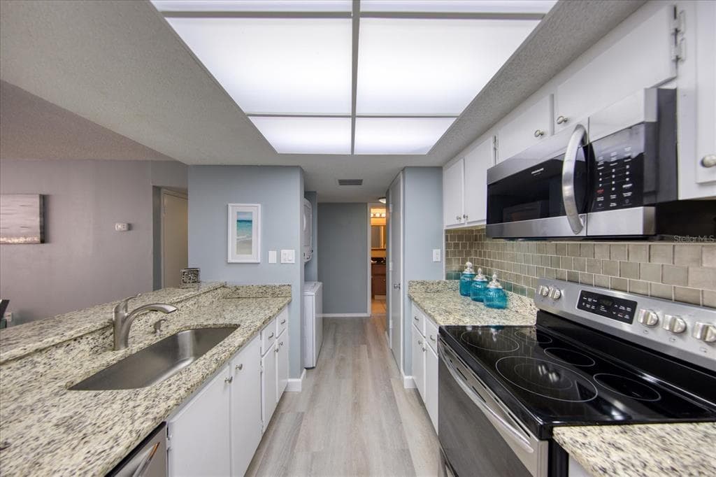 440 S GULFVIEW BOULEVARD 701 photo 11