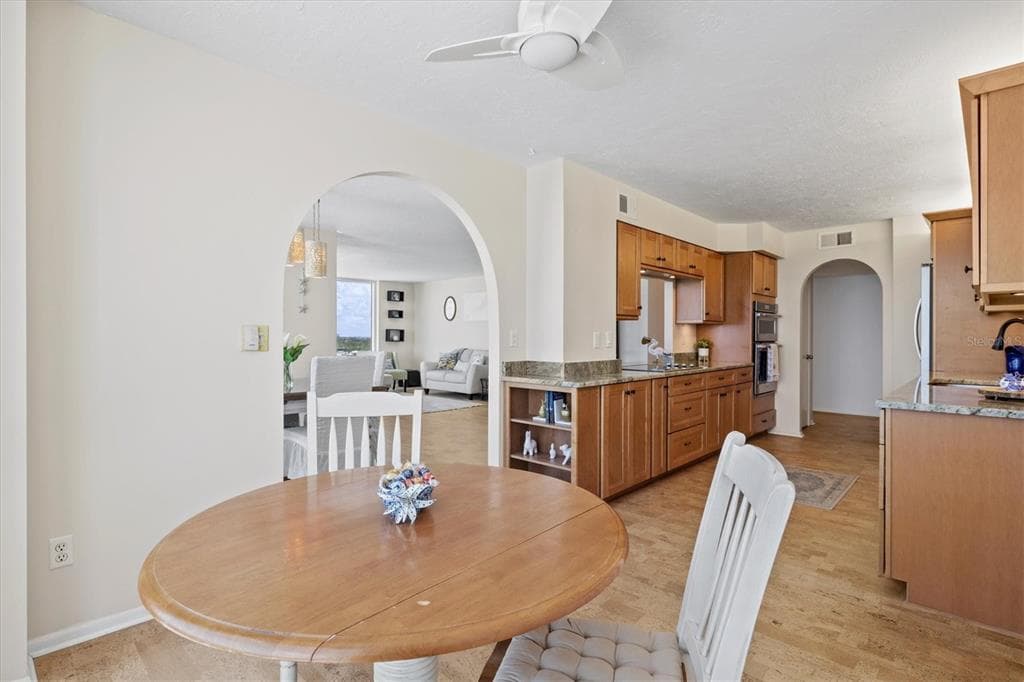 2425 GULF OF MEXICO DRIVE 10F photo 9