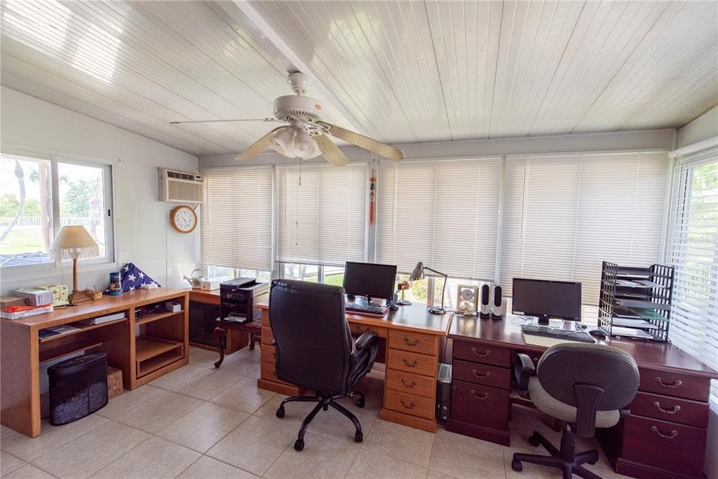 53 ROTTERDAM DRIVE photo 15