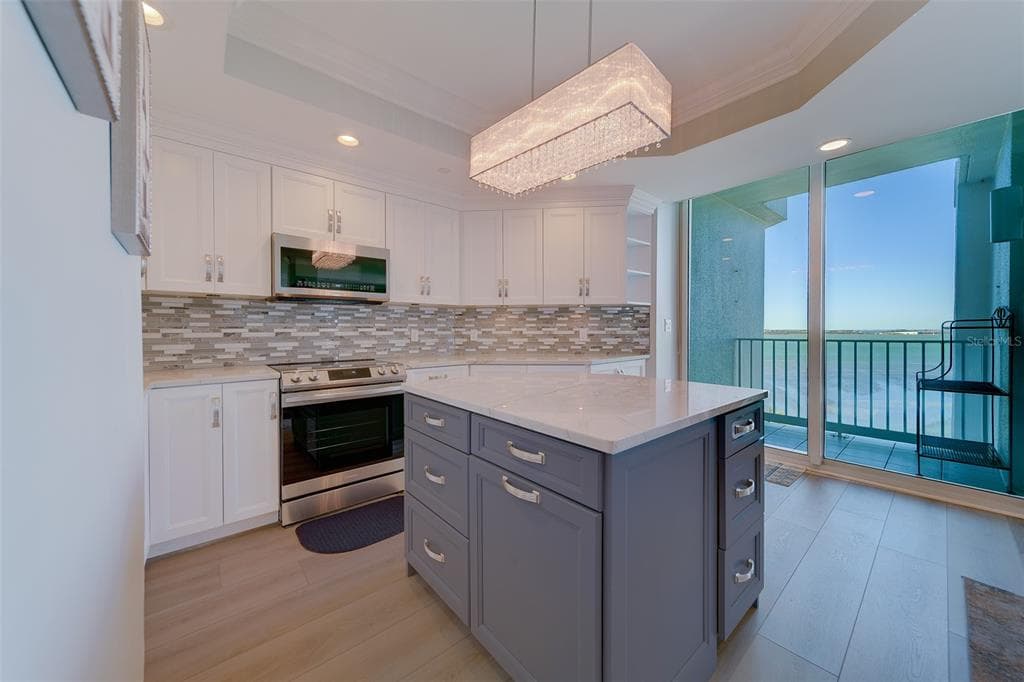 2 SEASIDE LANE 801 photo 8