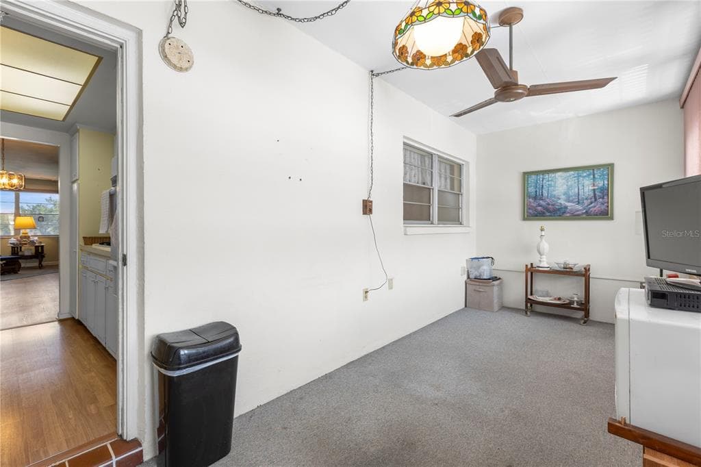 6000 20TH STREET N 123 photo 11