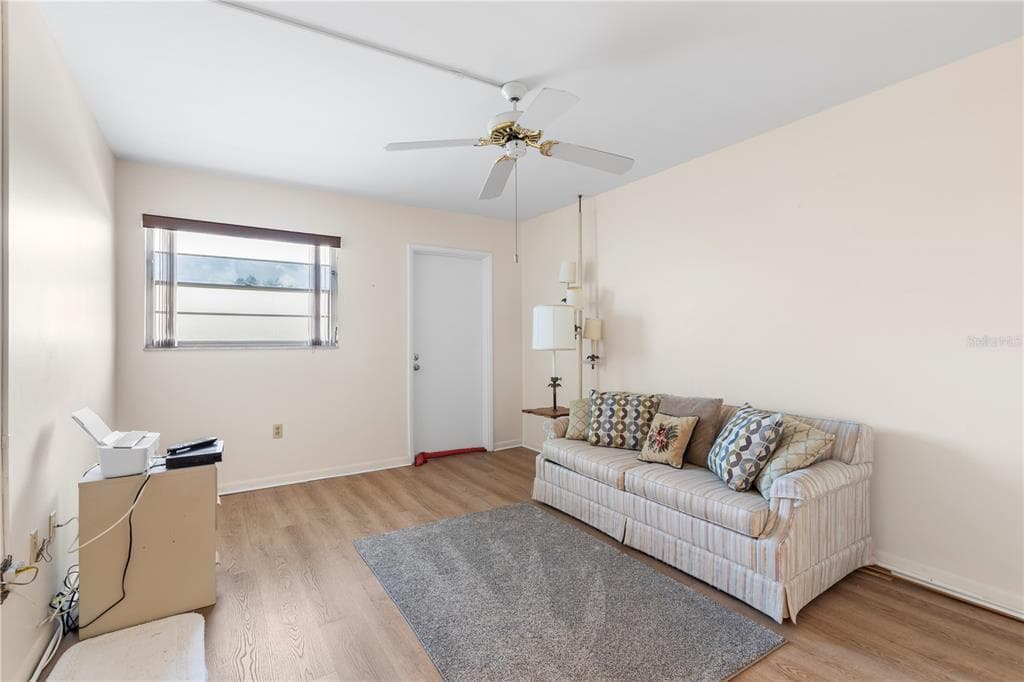 6000 20TH STREET N 123 photo 19