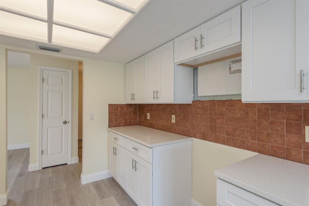 5008 GLENN DRIVE photo 22