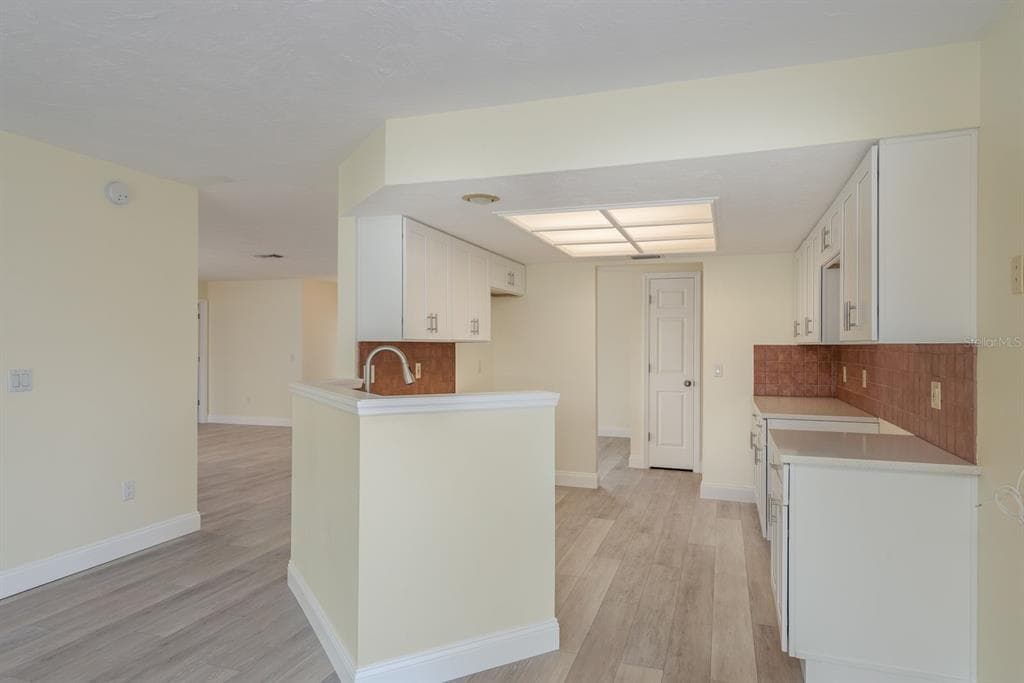 5008 GLENN DRIVE photo 20
