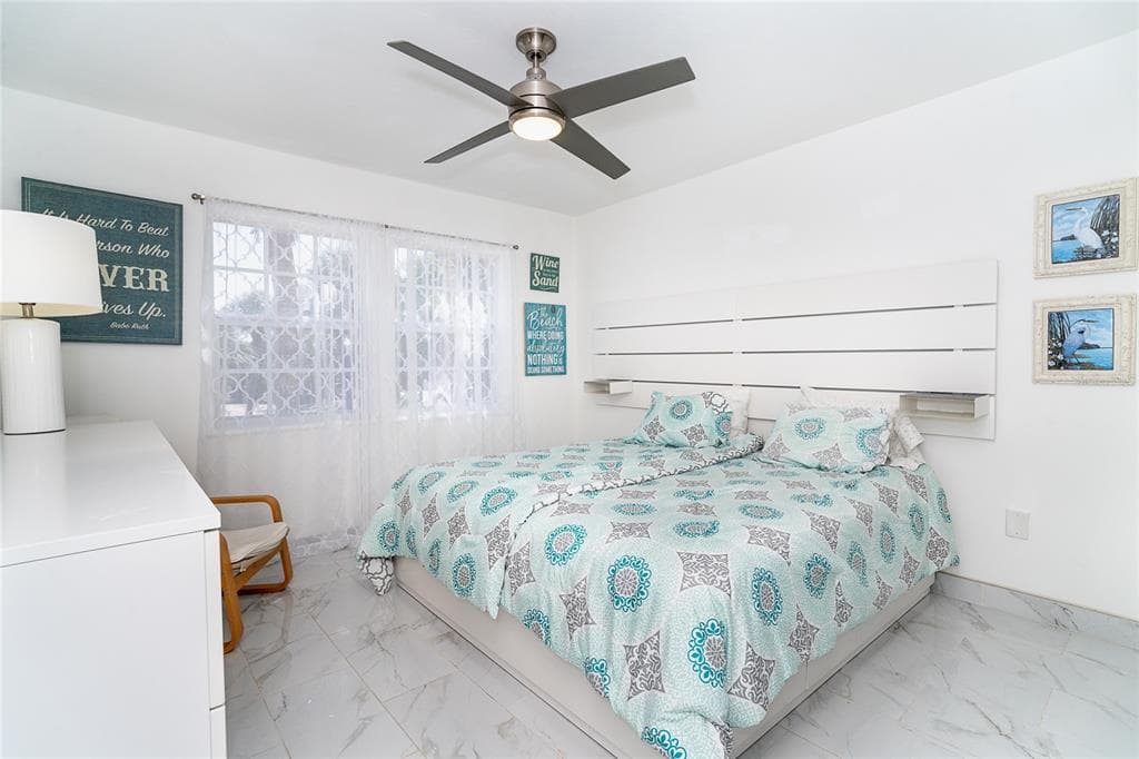 7500 PALM ISLAND DRIVE S 2111 photo 17
