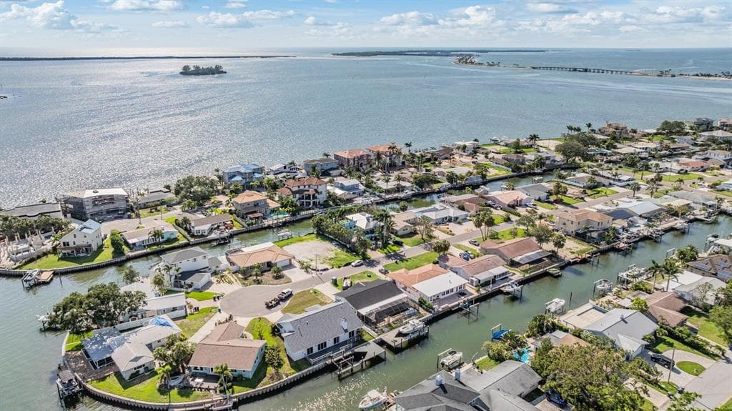 2127 LAGOON DRIVE 3