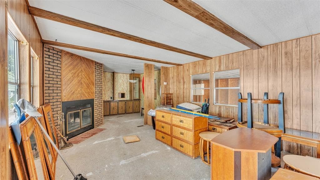 2068 THELMA DRIVE photo 17