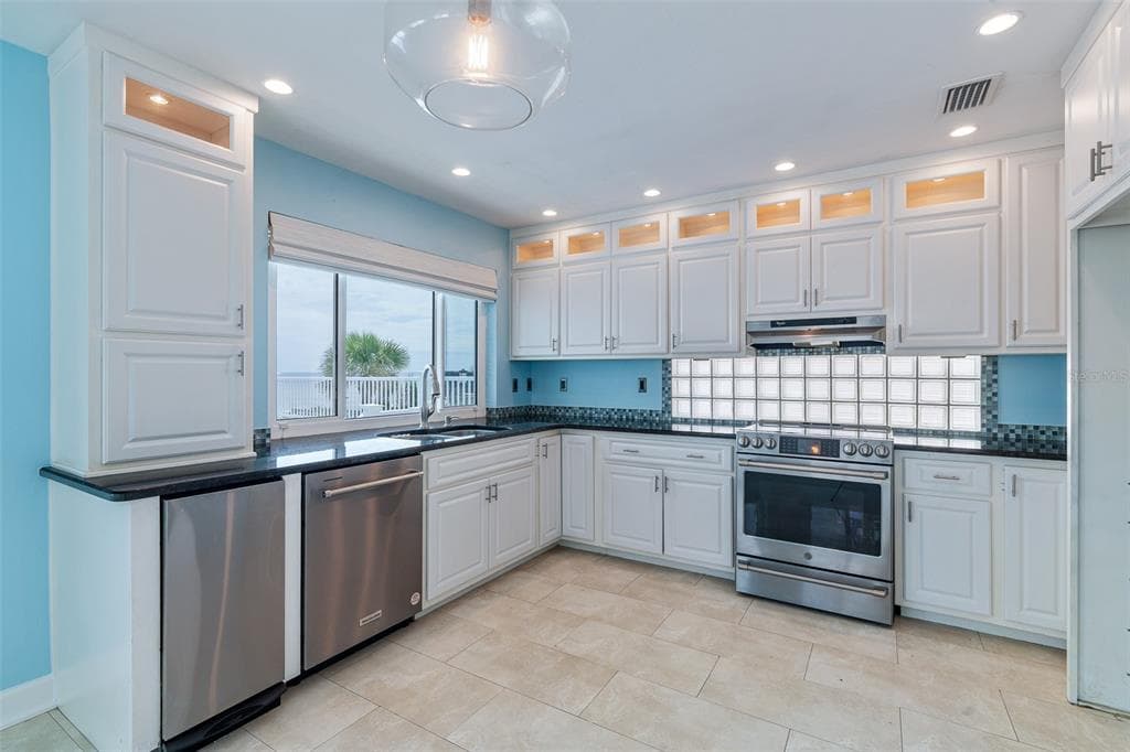 339 OCEAN SHORE BOULEVARD photo 11