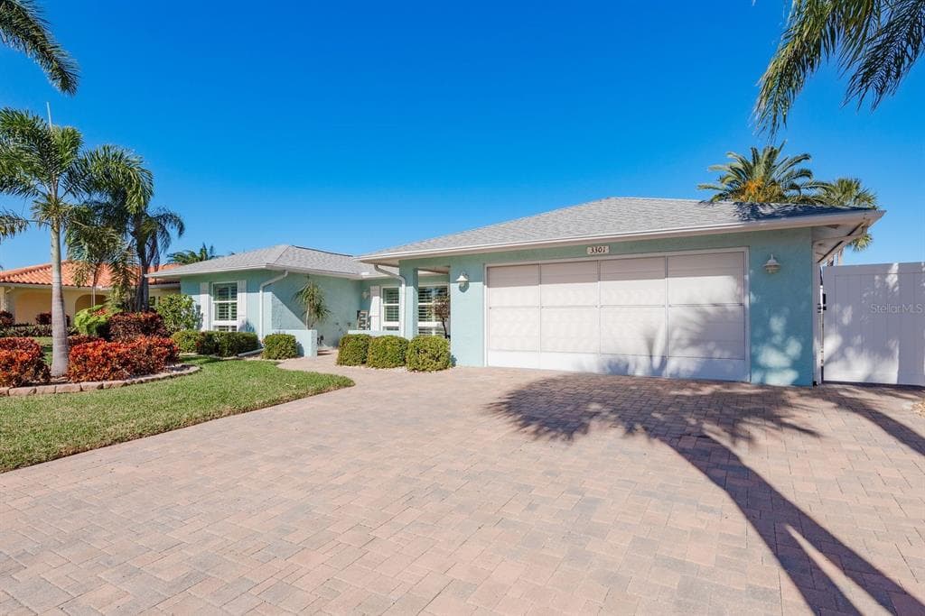 3301 SEAWAY DRIVE 2